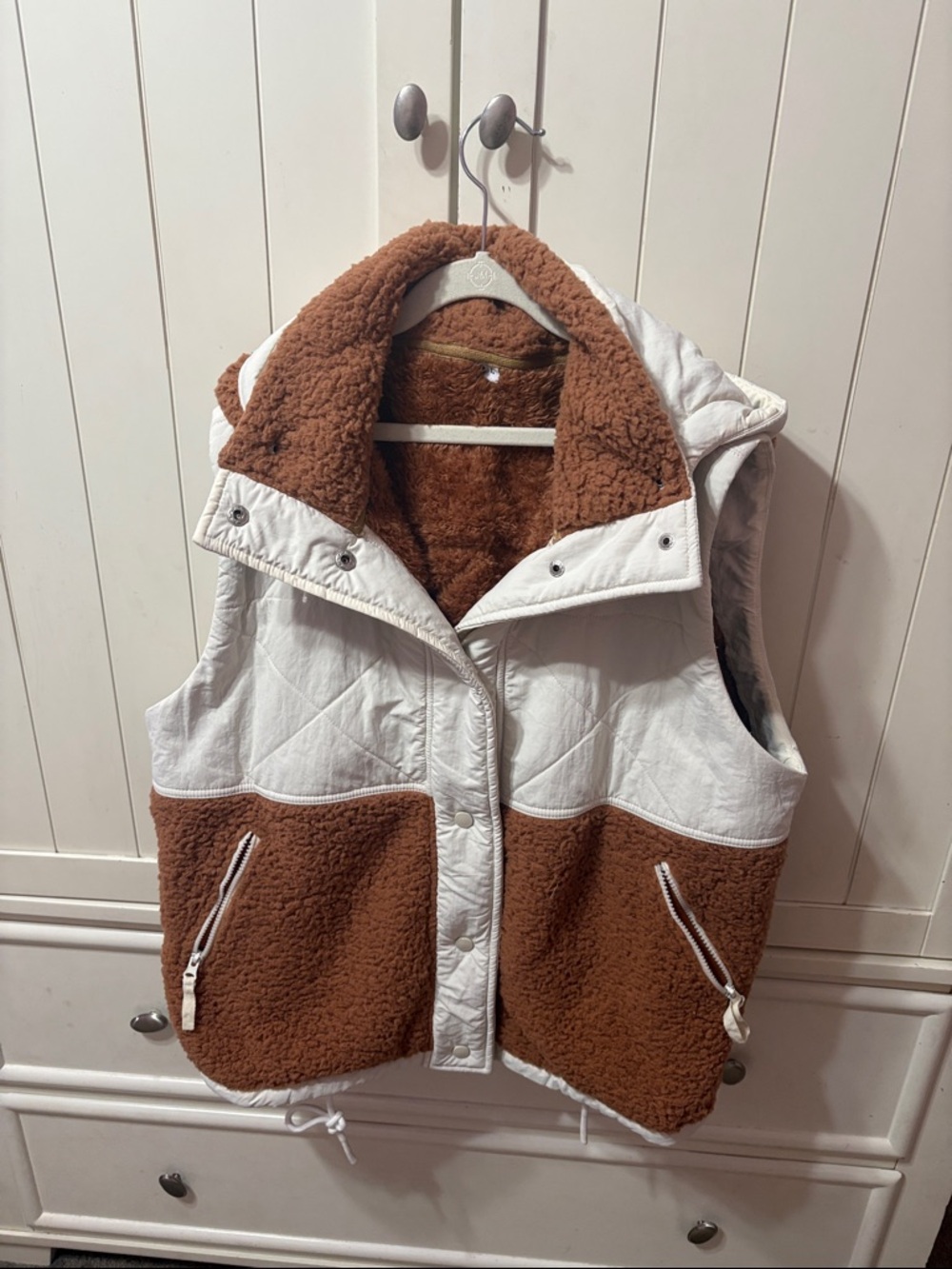 EUC FP look for less quilted Sherpa vest from Amazon, size large